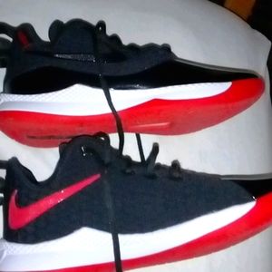 Nike Lebron witness 3 size 9 in men